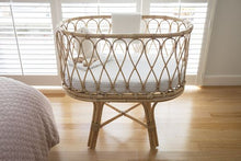 Load image into Gallery viewer, REMI BASSINET