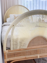 Load image into Gallery viewer, SUNSET PALMS RATTAN BED