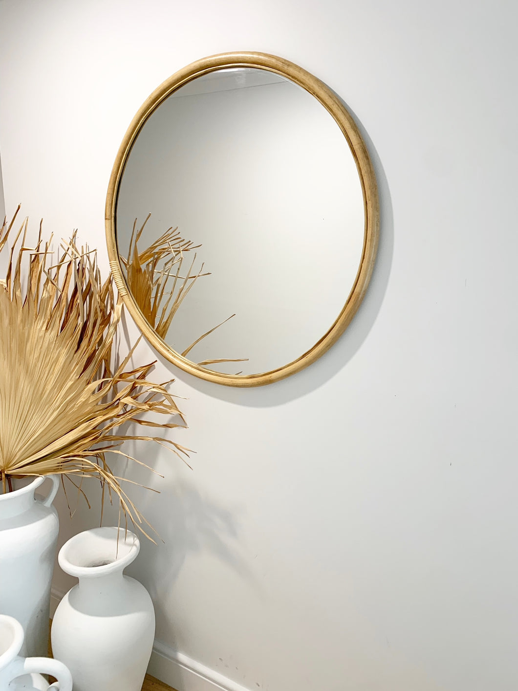ROUND MIRROR